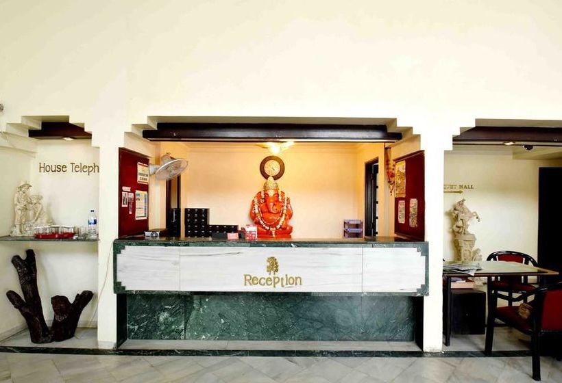 Hotel Oyo Rooms Near Chl Hospital Indore 1