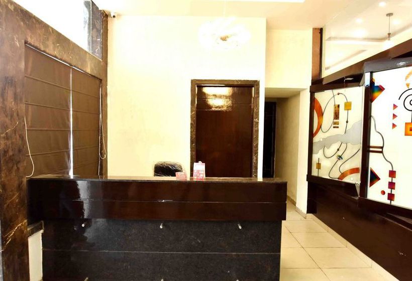 Hotel Oyo Rooms Near Meera Garden Indore 16