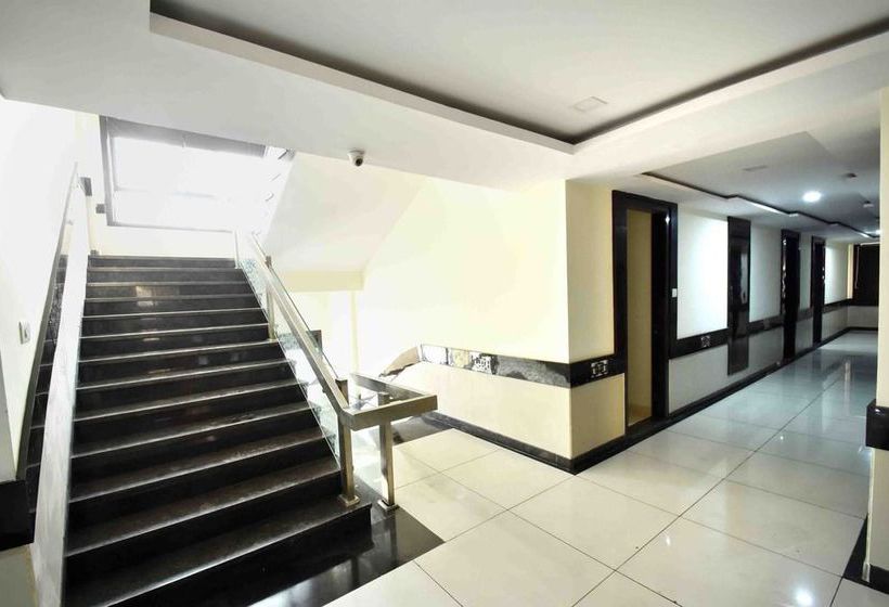 Hotel Oyo Rooms Near Meera Garden Indore 17