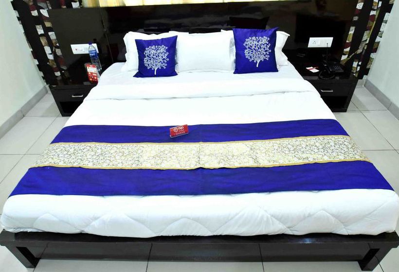Hotel Oyo Rooms Near Meera Garden Indore 4