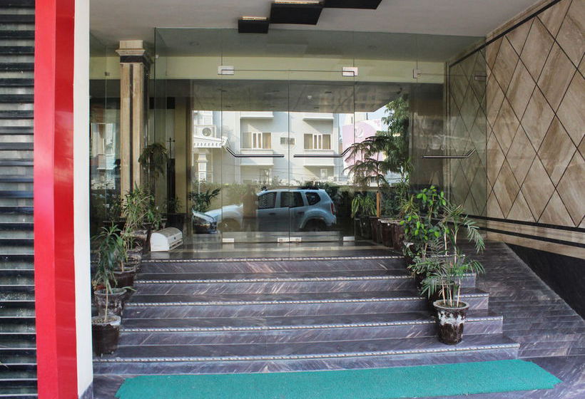 Hotel Oyo Rooms Banke Bihari Mandir 18