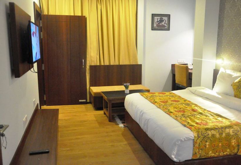 The Golden Crest Hotel Gangtok 1