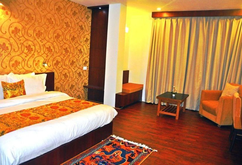 The Golden Crest Hotel Gangtok 9