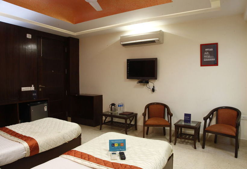 Fabhotel Golf Course Road 1