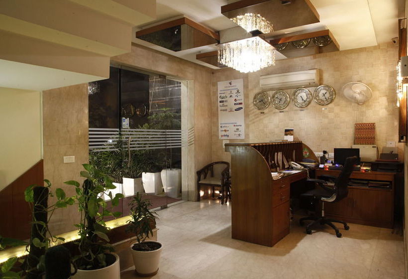 Fabhotel Golf Course Road 13