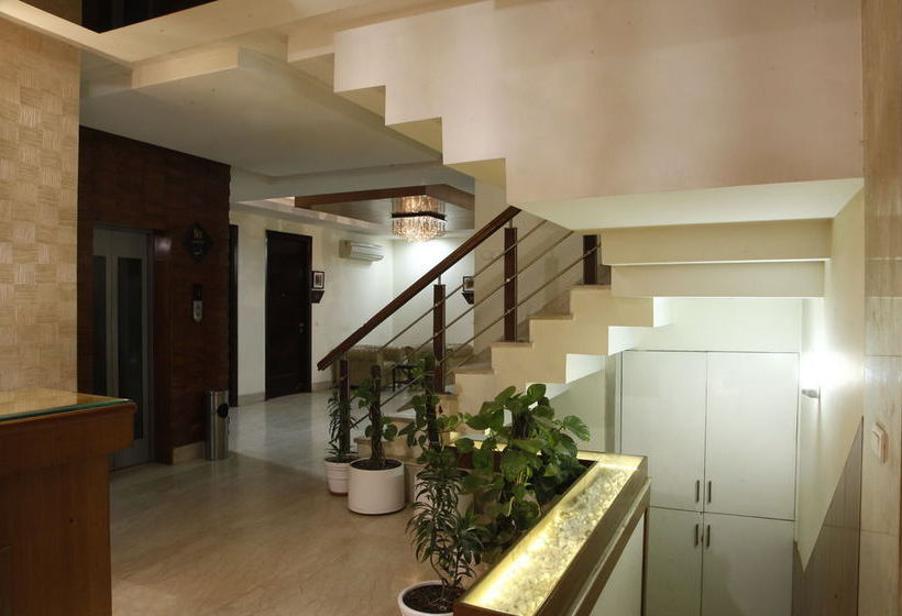 Fabhotel Golf Course Road 16