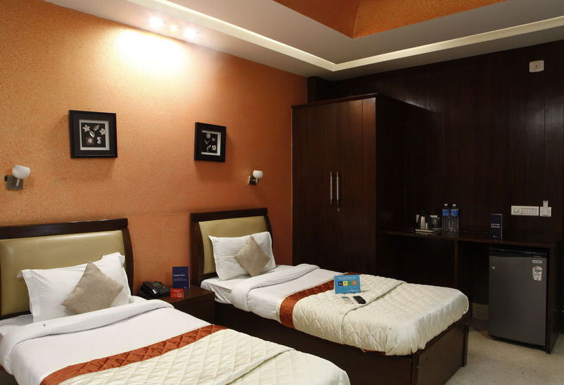 Fabhotel Golf Course Road 17