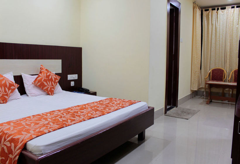 Hotel Oyo Rooms Old Station Road 10