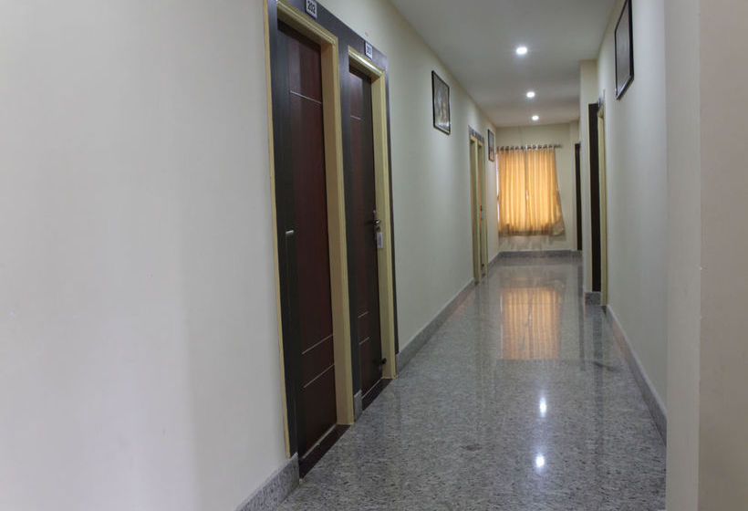 Hotel Oyo Rooms Old Station Road 9