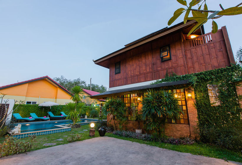 Hotel Lemon Tree Resort Naiharn Phuket 10