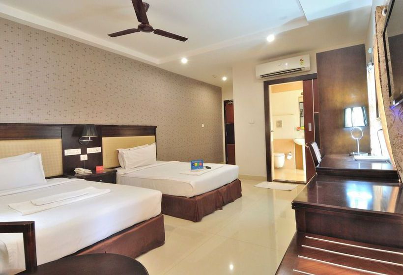 Fabhotel Kondapur 11