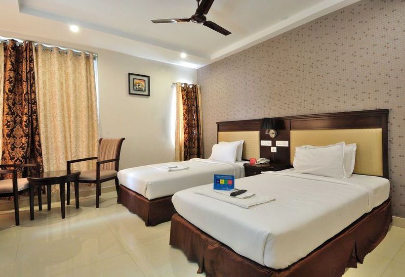 Fabhotel Kondapur 13