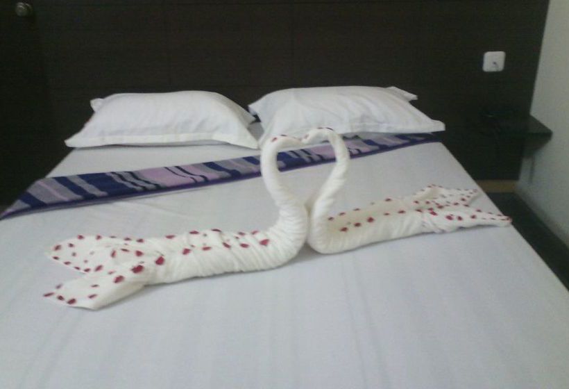 Hotel Season 4 Residences 3