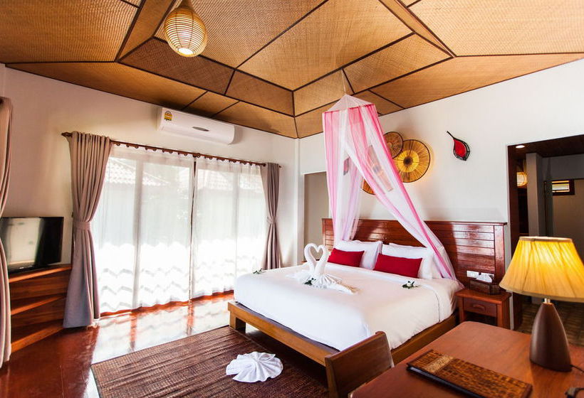 Hotel Pingchan Beachfront Resort 11