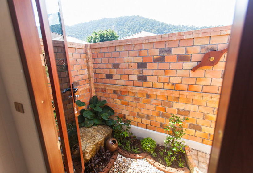 Hotel Pingchan Beachfront Resort 5