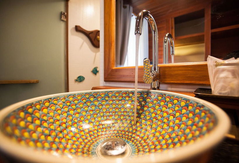 Hotel Pingchan Beachfront Resort 9