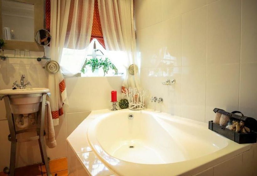 Bed and Breakfast Riverside Guest Lodge 19