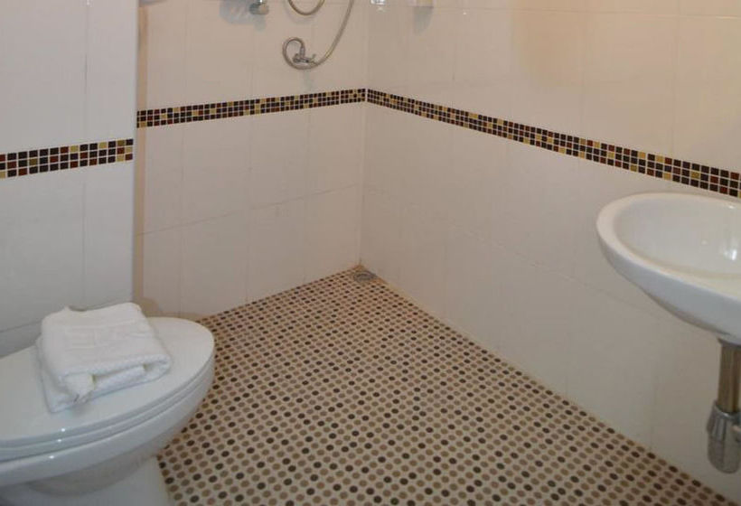 Hotel Issara Na Nakhon Living