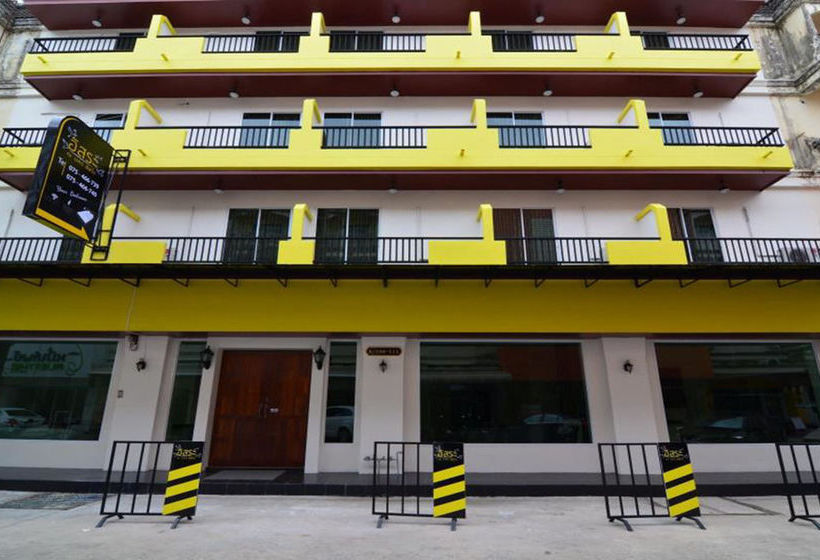 Hotel Issara Na Nakhon Living 14