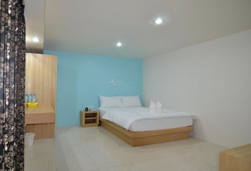 Hotel Issara Na Nakhon Living 3