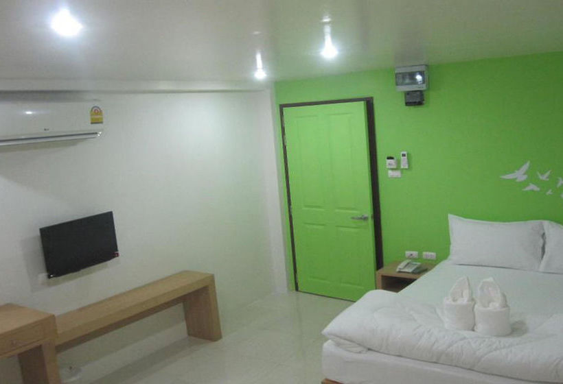 Hotel Issara Na Nakhon Living 4