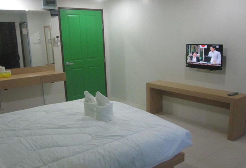 Hotel Issara Na Nakhon Living 9