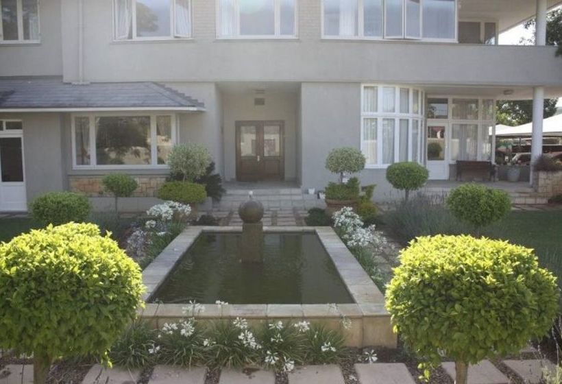 Pension Lorraines On Lincoln Guest House 3