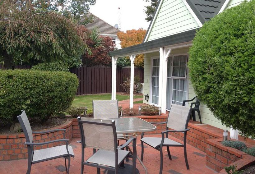 Green Gables Motel 11