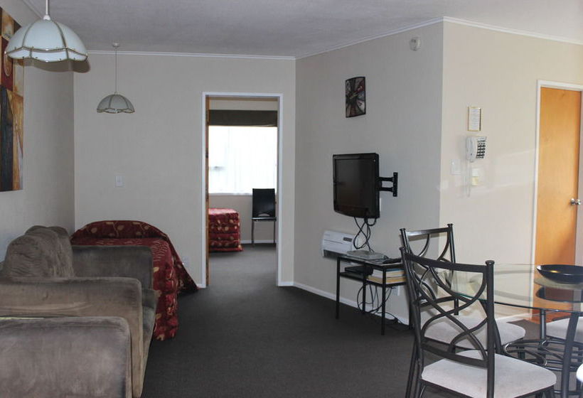 Green Gables Motel 17