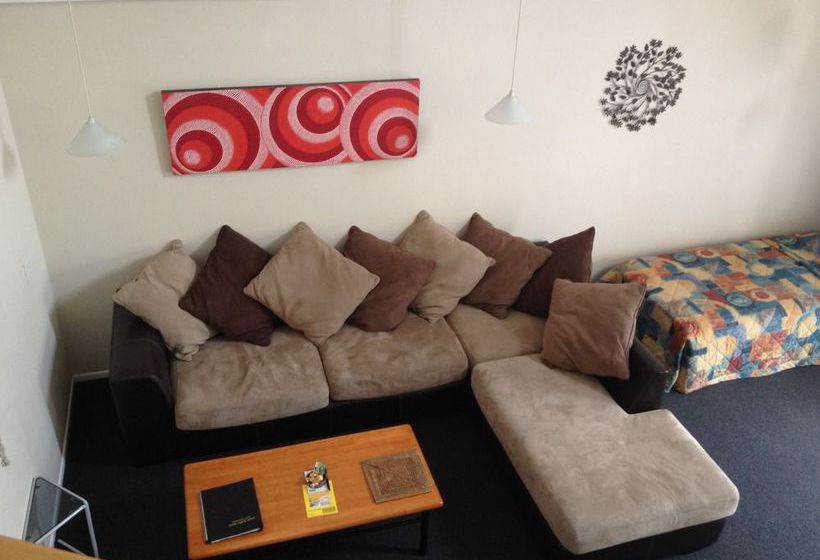 Green Gables Motel 18