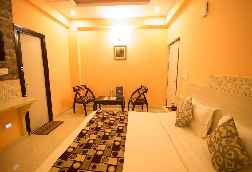Hotel Oyo Rooms P Road 12
