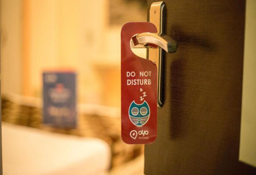 Hotel Oyo Rooms P Road 13