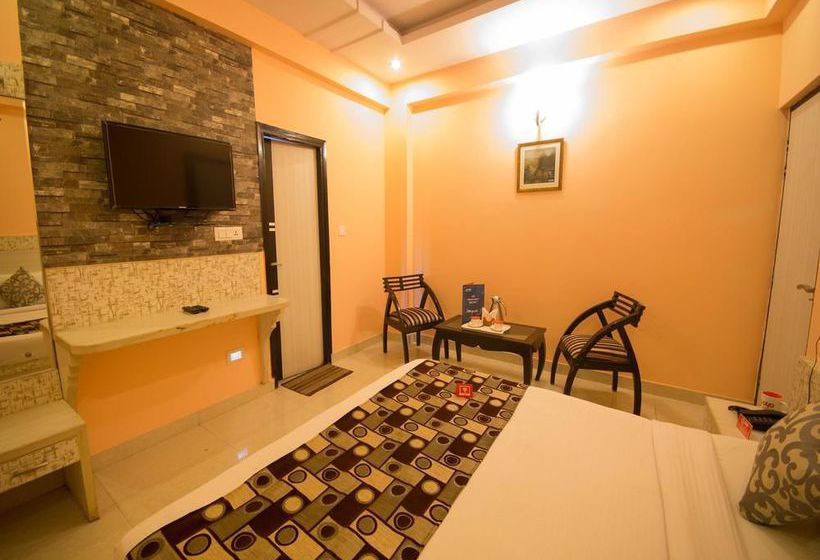 Hotel Oyo Rooms P Road 15