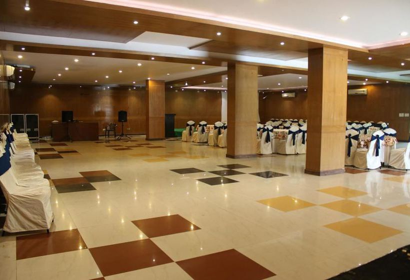 Hotel Oyo Premium Kosi River Resort 1