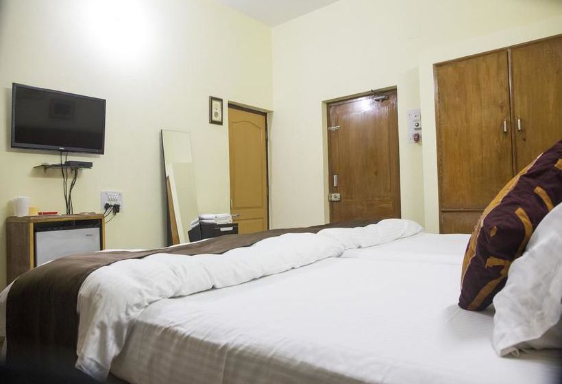 Hotel Oyo Rooms Rajmahal Square 2 10