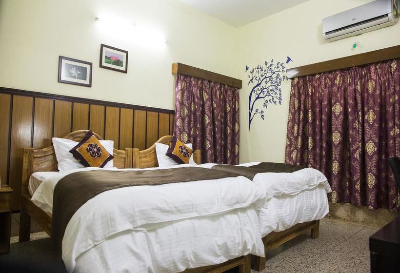 Hotel Oyo Rooms Rajmahal Square 2 9