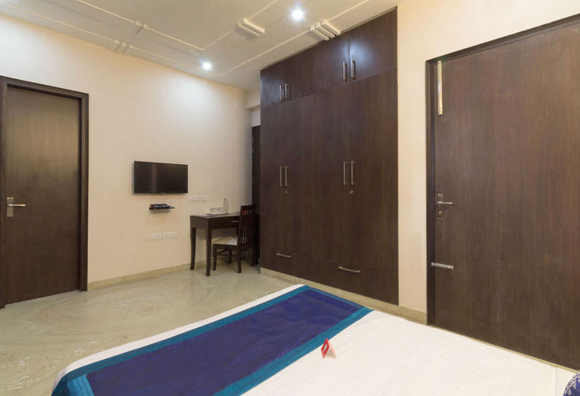 Hotel Oyo Flagship Medanta 11