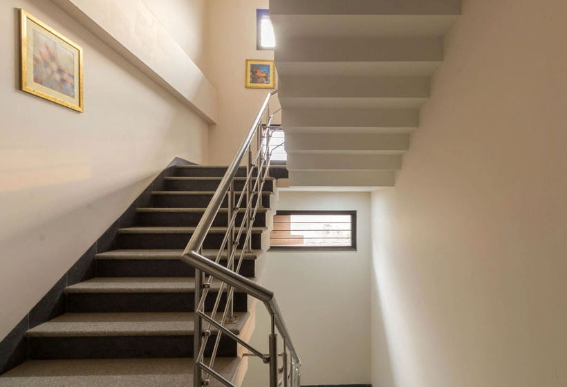 Hotel Oyo Flagship Medanta 5