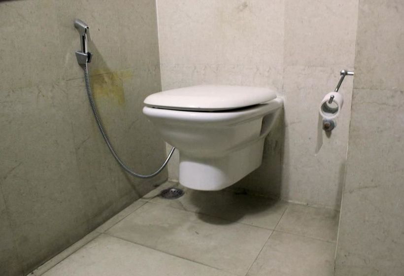 Hotel Oyo Premium 32 Milestone Ii