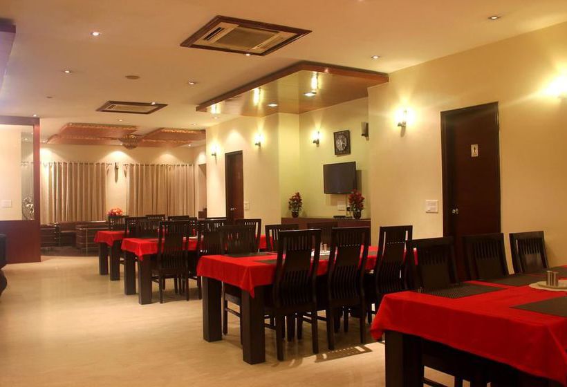 Hotel Oyo Premium 32 Milestone Ii 15