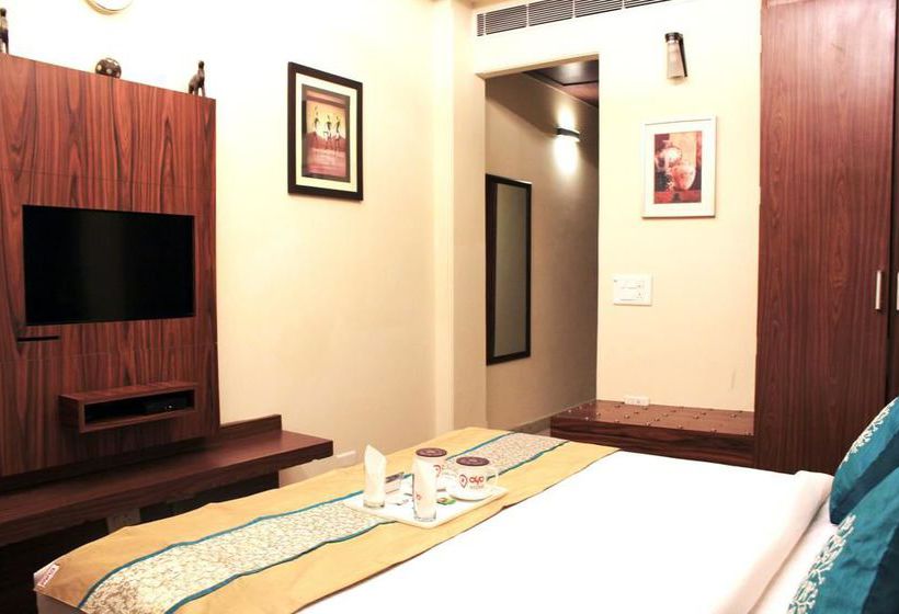 Hotel Oyo Premium 32 Milestone Ii 7