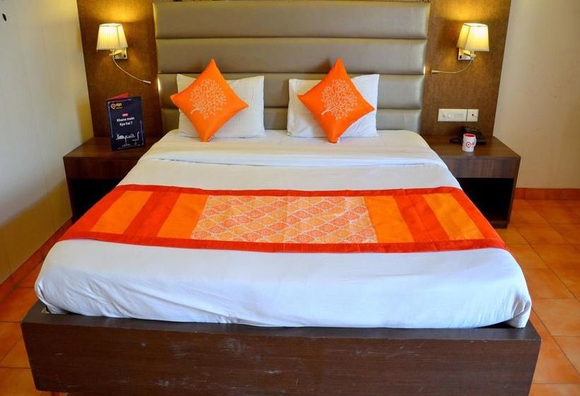 Hotel Oyo Premium Mall Road Cantt 14