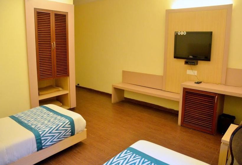 Hotel Oyo Premium Mall Road Cantt 19