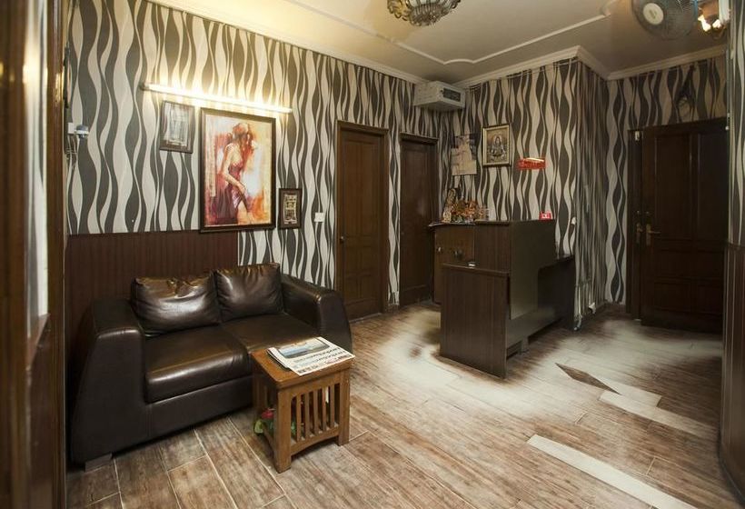 Hotel Oyo Rooms Sikanderpur Metro Dlf Phase 2 11