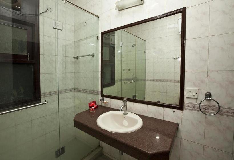 Hotel Oyo Rooms Sikanderpur Metro Dlf Phase 2 7