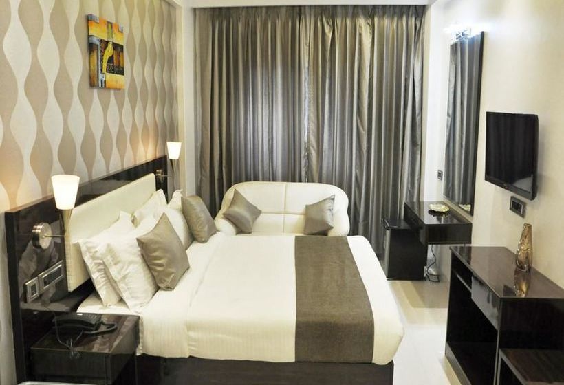 Hotel Oyo Rooms Mondha Naka Jalna Road 11