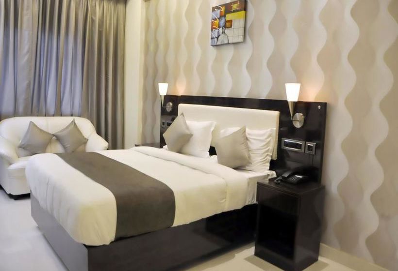 Hotel Oyo Rooms Mondha Naka Jalna Road 15
