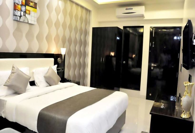 Hotel Oyo Rooms Mondha Naka Jalna Road 8