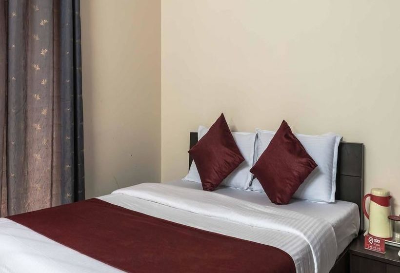 Oyo Apartments Bandra East 14