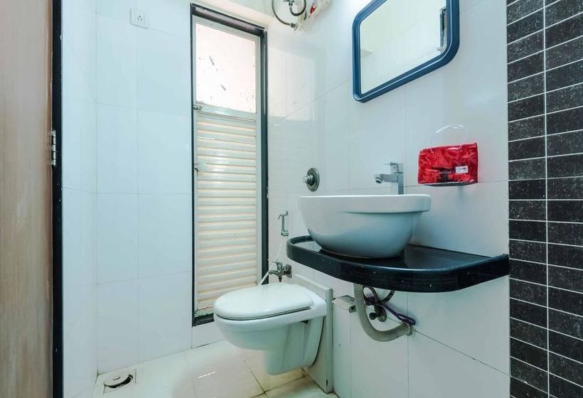 Oyo Apartments Bandra East 17